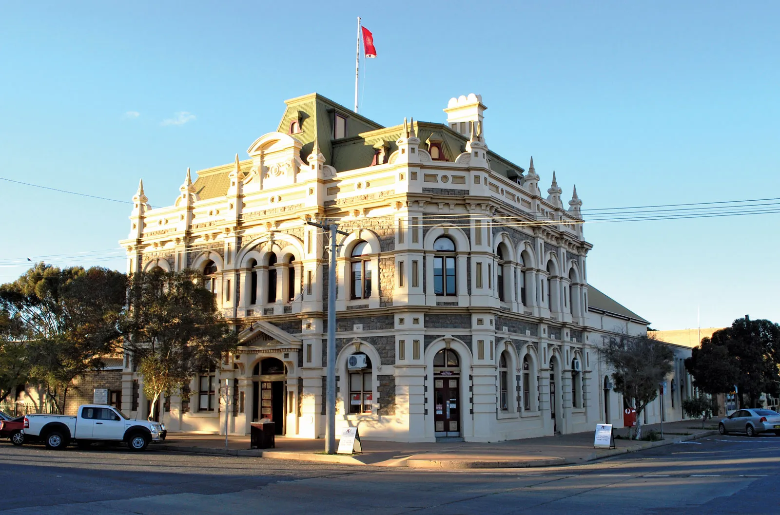6 Day Broken Hill & Outback NSW Tour