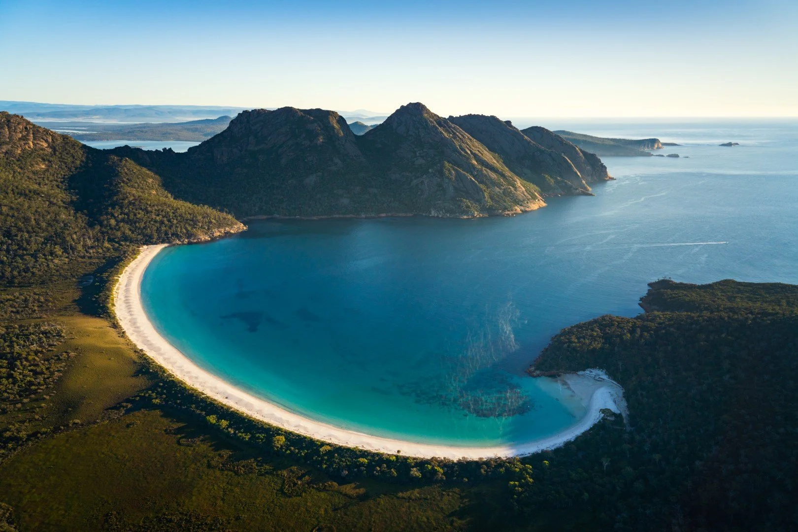 8 Day Tasmania Food, Wine & Wilderness Tour