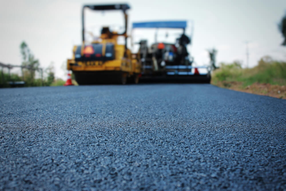 Commercial asphalt paving