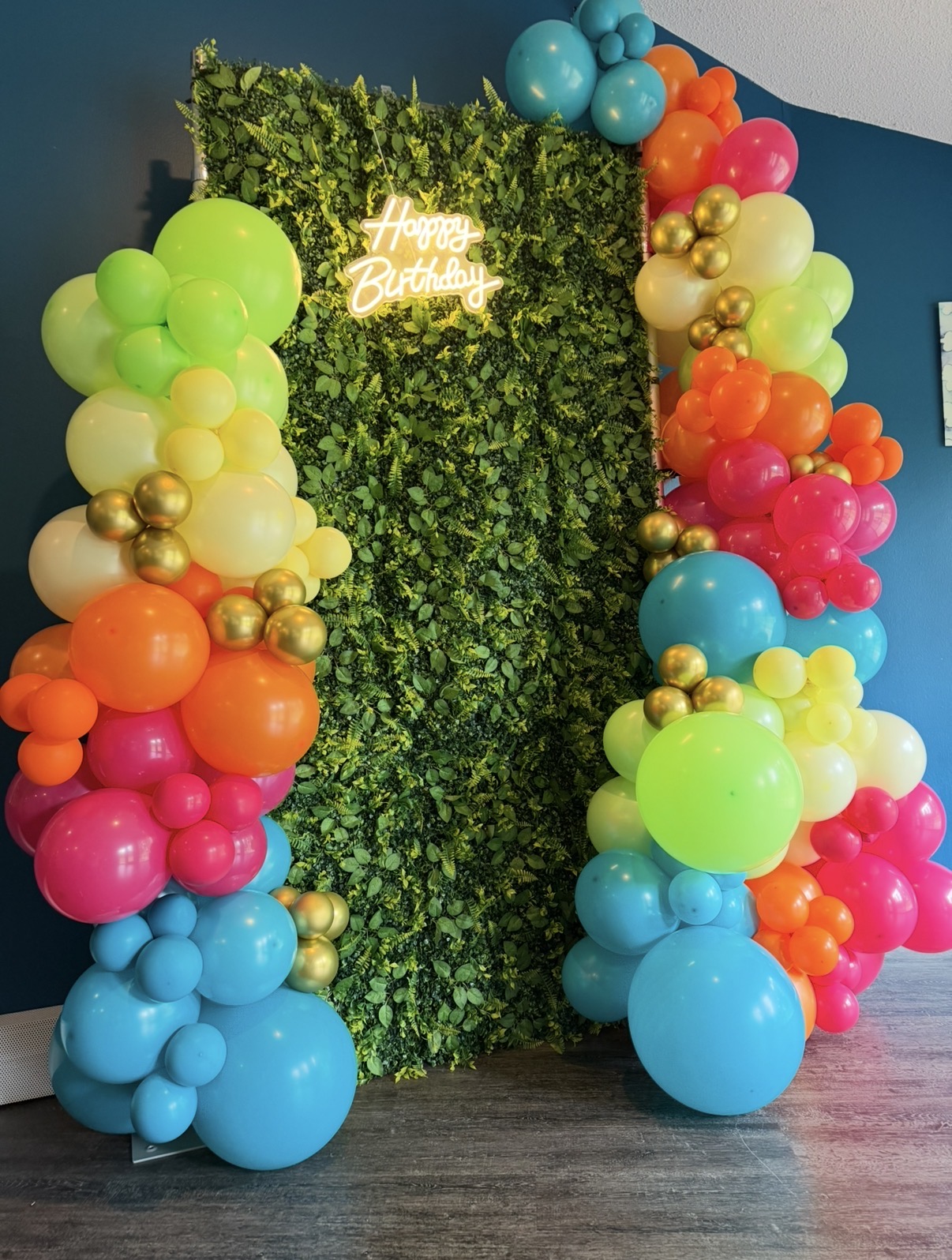 Greenery Wall & Balloon Garland