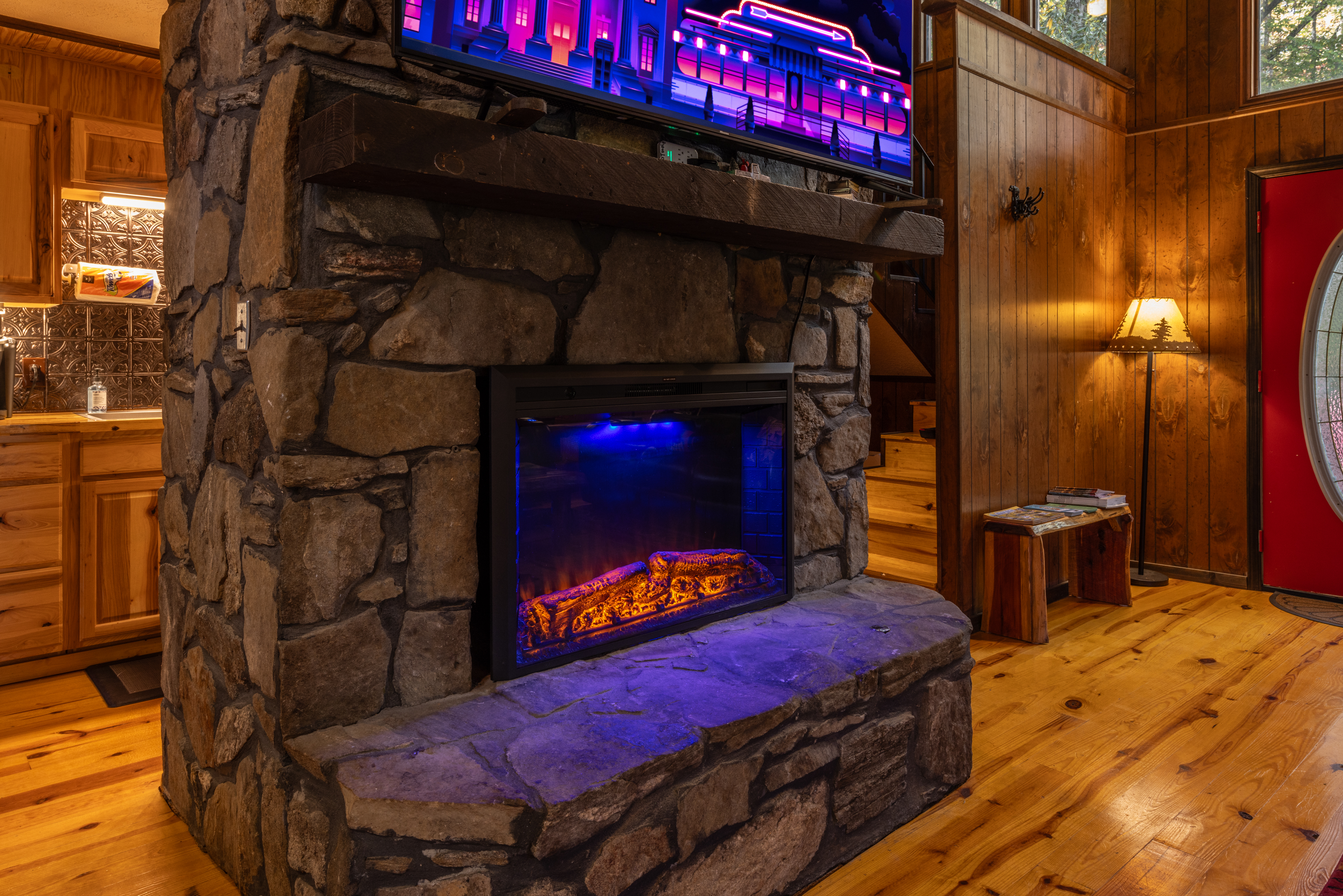 Bear Hideaway β pet-friendly cabin rental in Helen GA