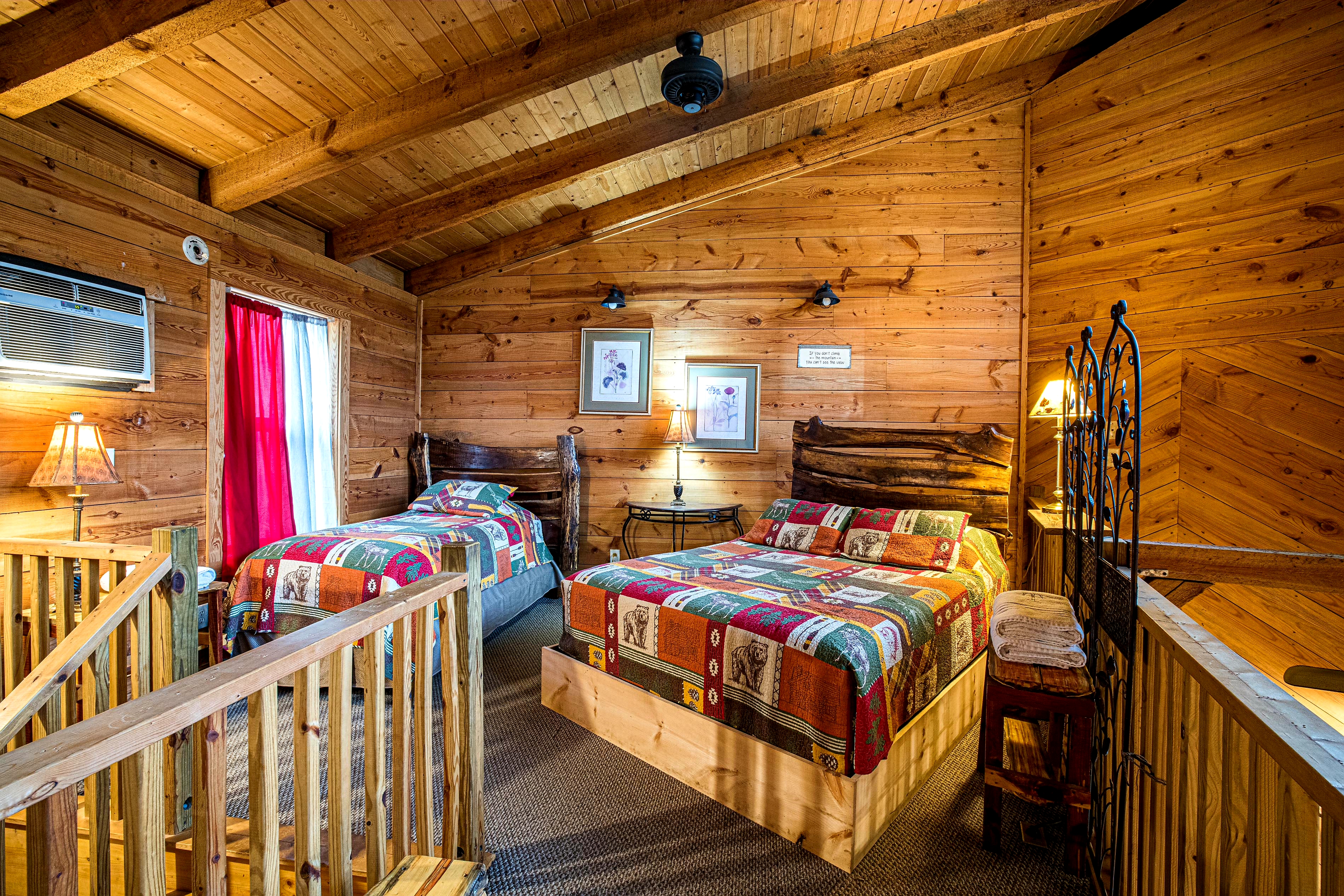 The Treehouse β pet-friendly cabin rental in Helen GA