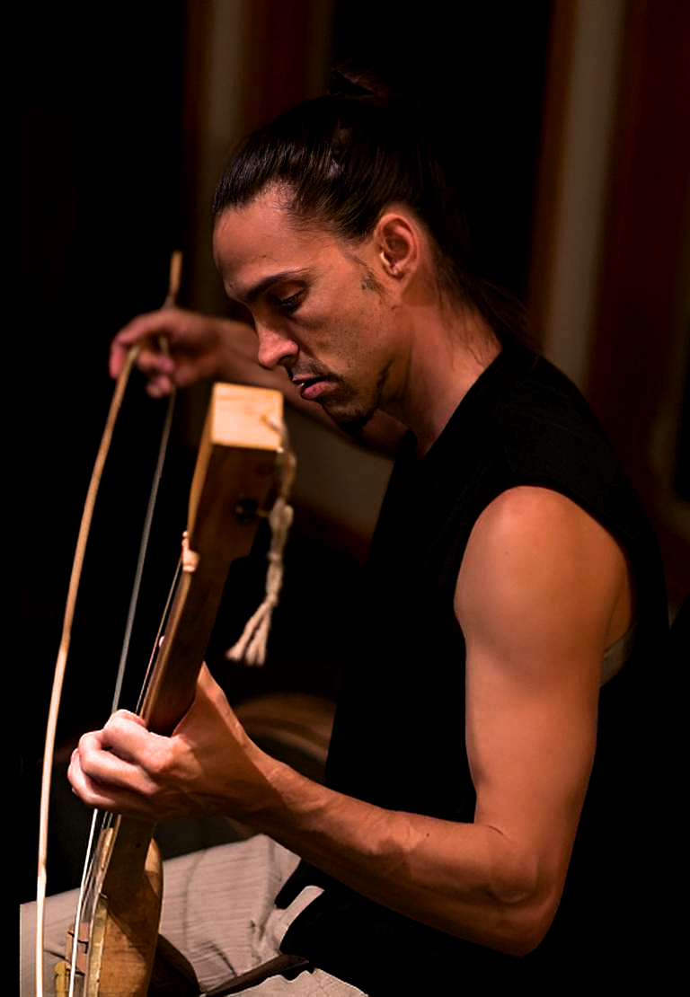 Sound healing session