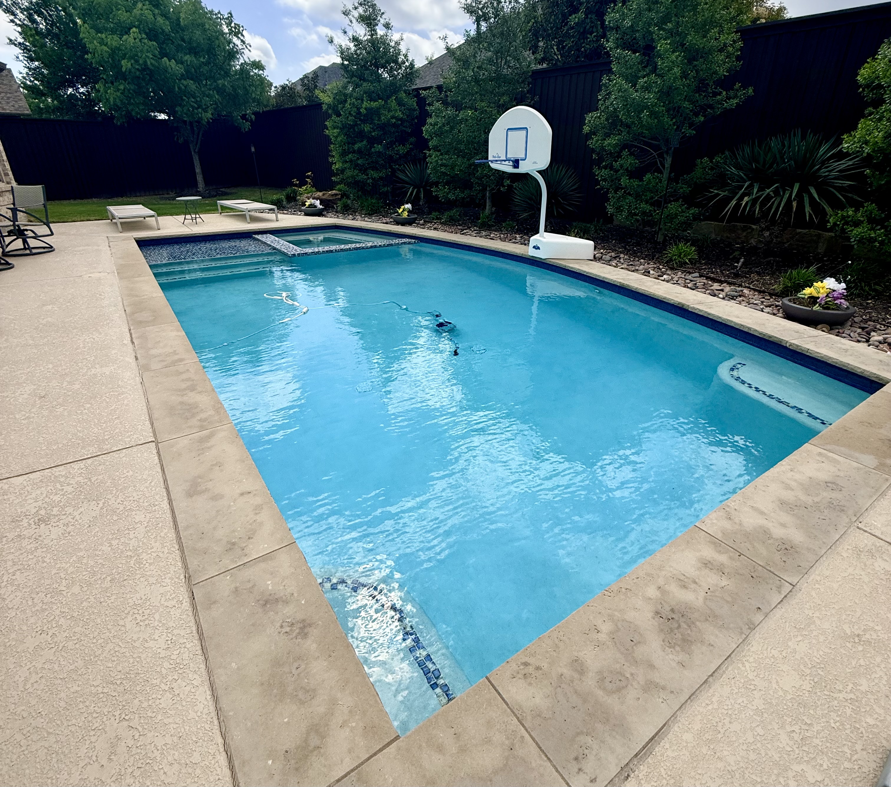 Freeform pool with spa and basketball hoop — Prosper TX