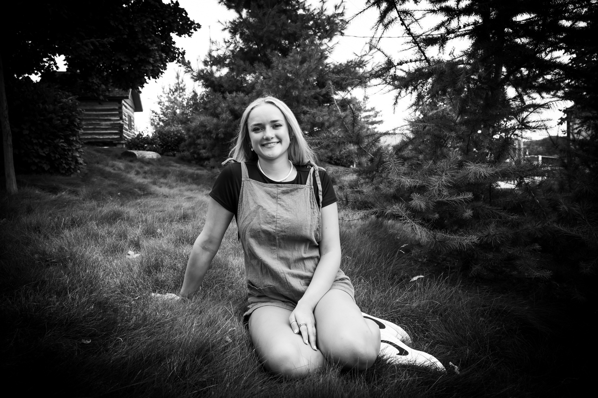 Senior portrait — black and white senior girl sitting in grass — Amy Minikus Photo + Film