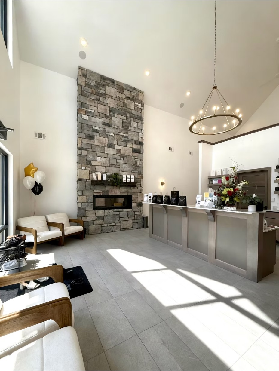 Reception & Lobby