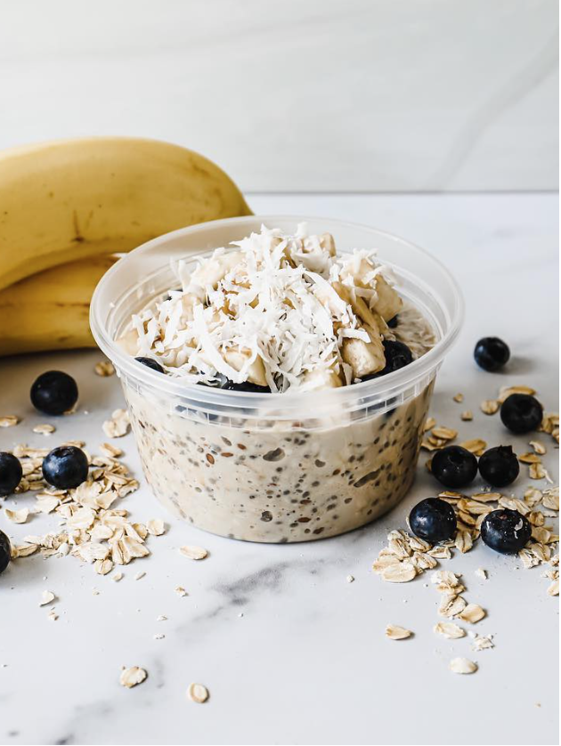 Overnight oats with banana, blueberries and coconut