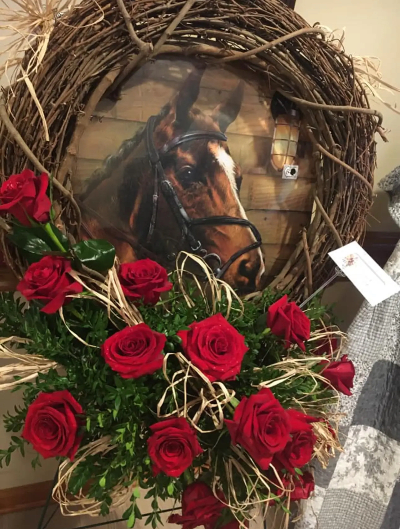 Horse portrait wreath with red roses