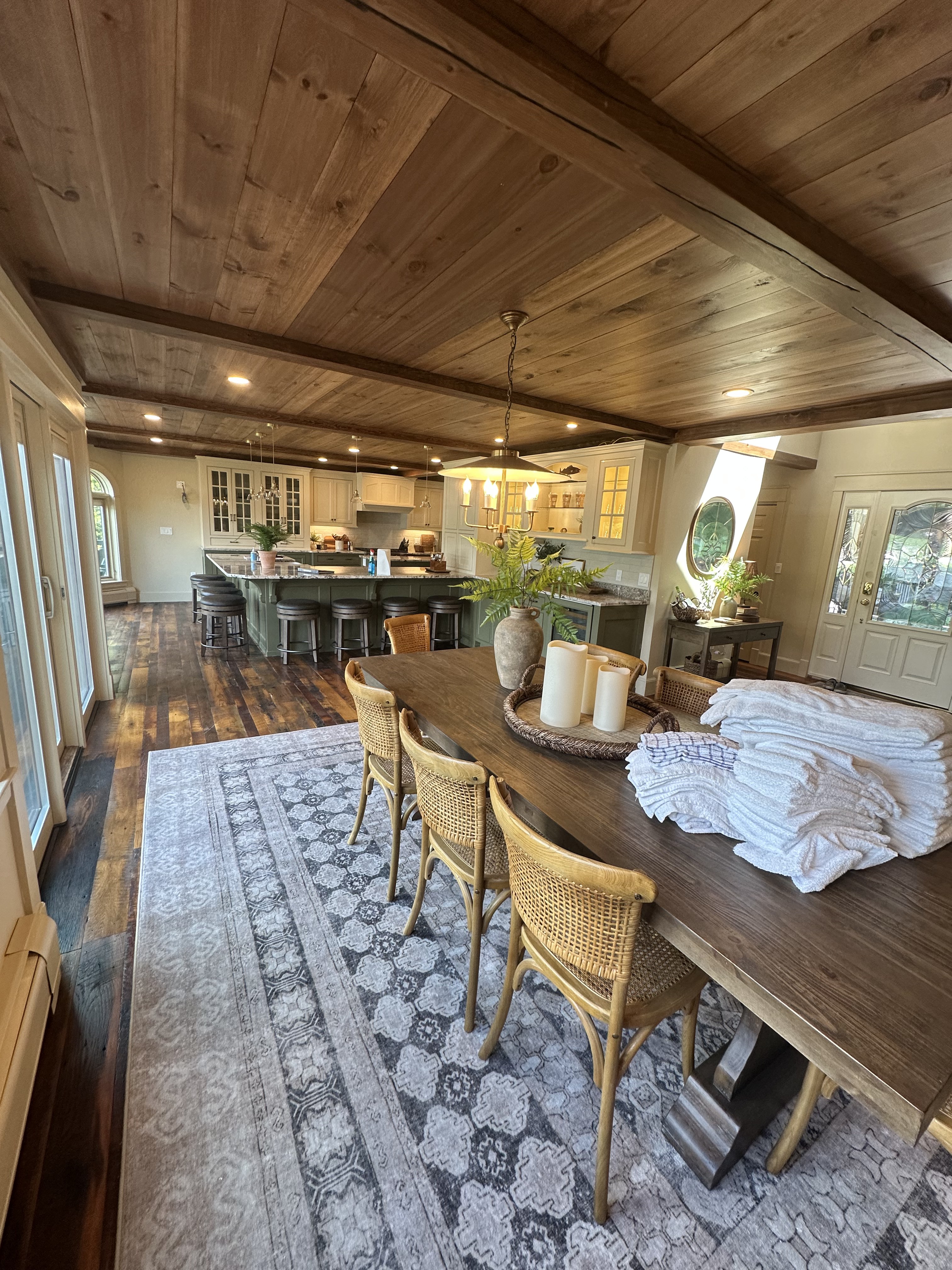 Dining room & open kitchen