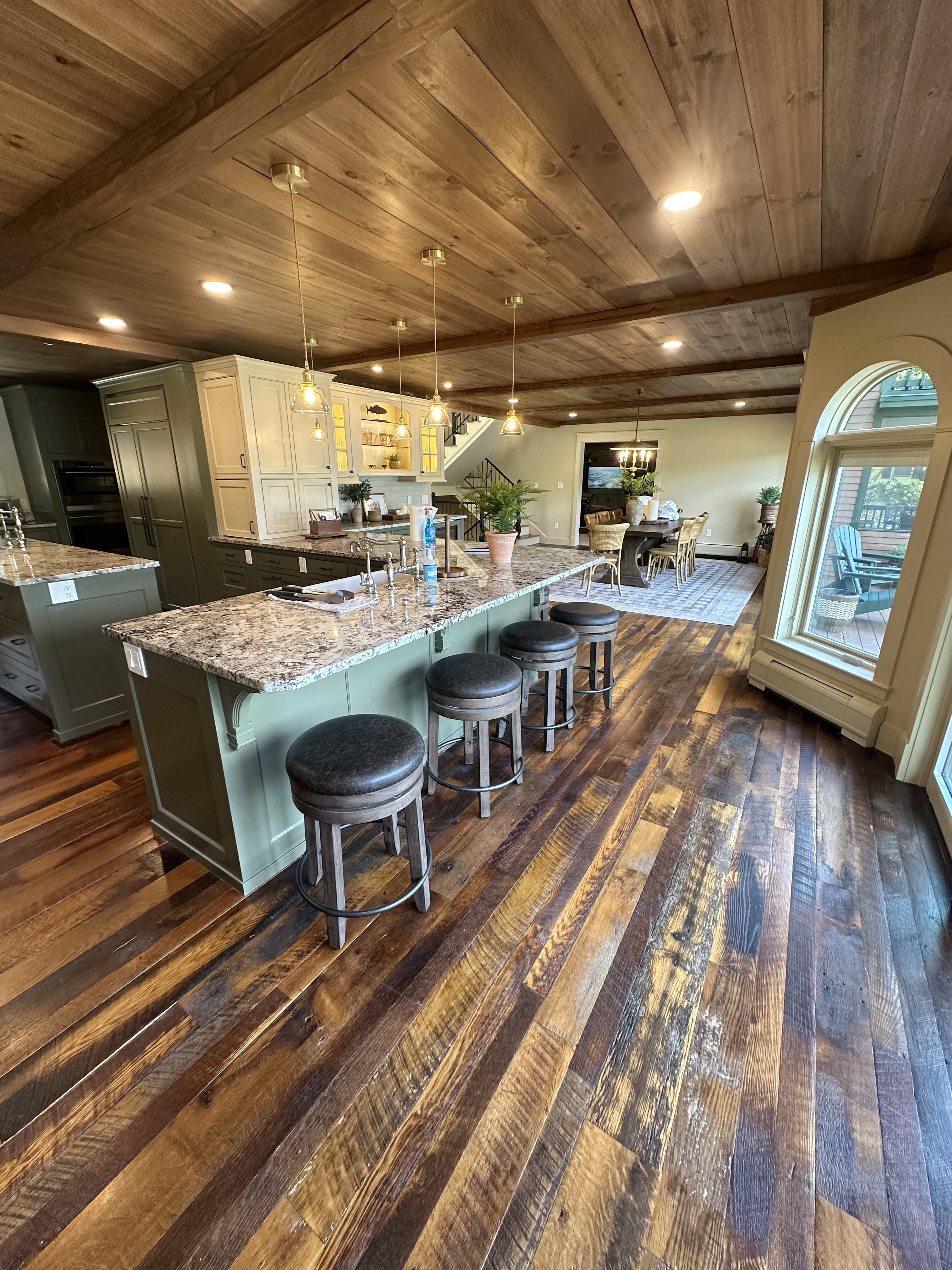 Custom kitchen island & hardwood floors
