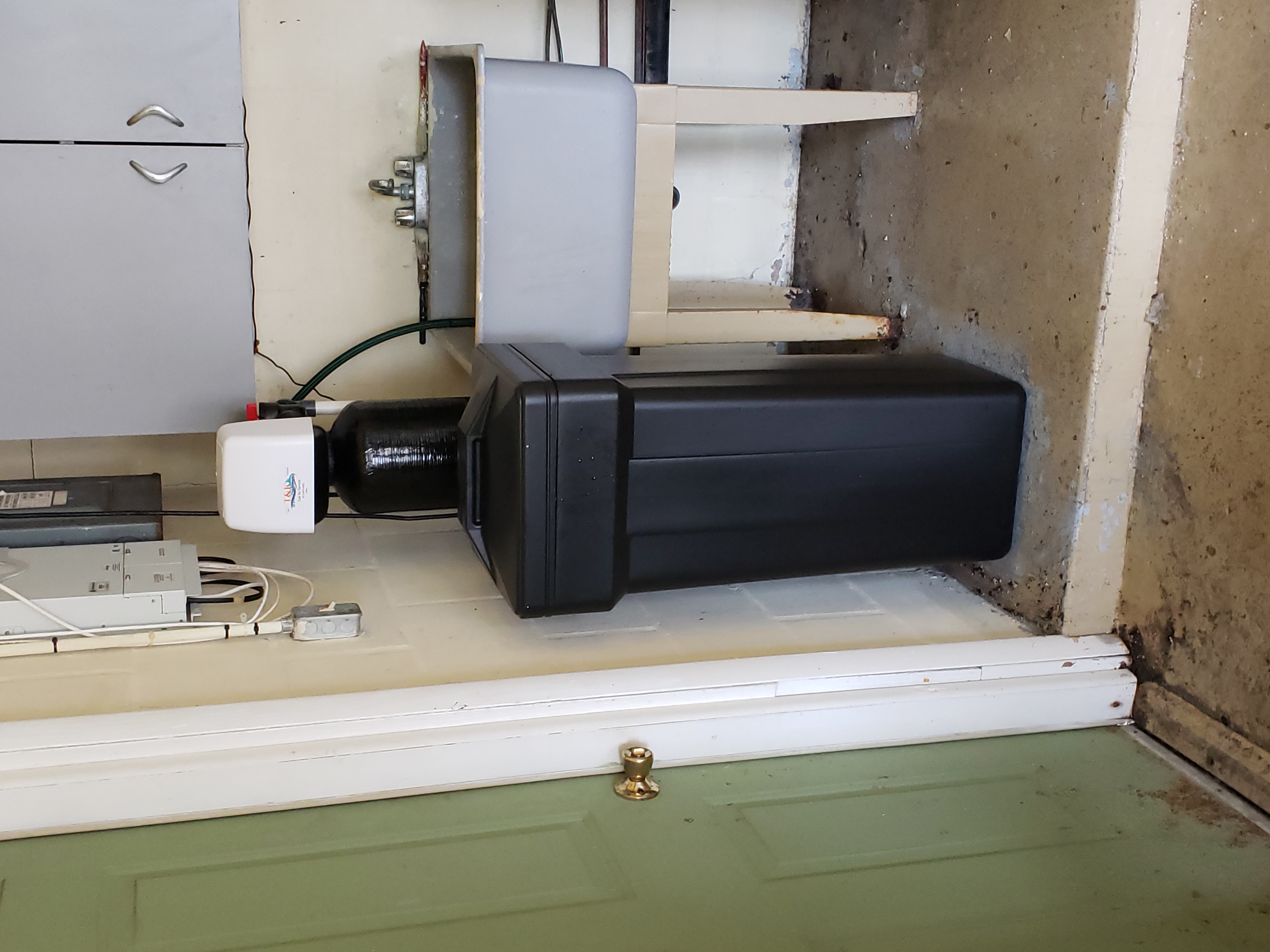 Complete well water treatment system with Flex-Lite filtration tank, Well-Xtrol pressure tank, softener and salt tank