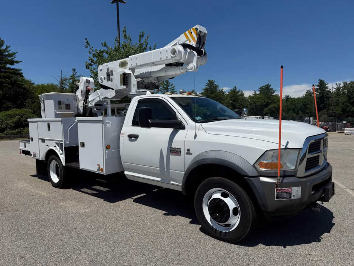 2011 Dodge Ram 3500 4x4 45' Bucket Truck