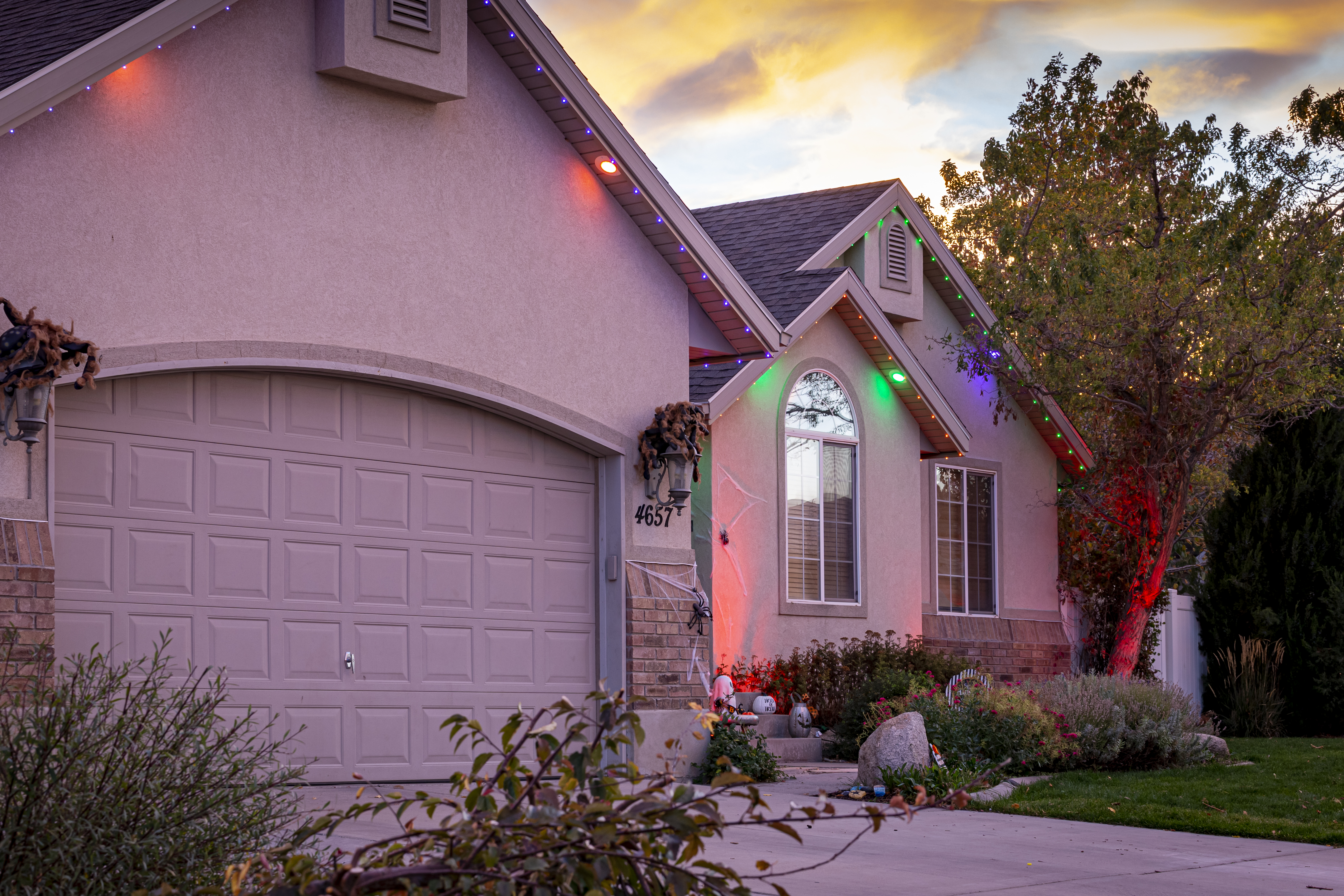 Halloween downlighting