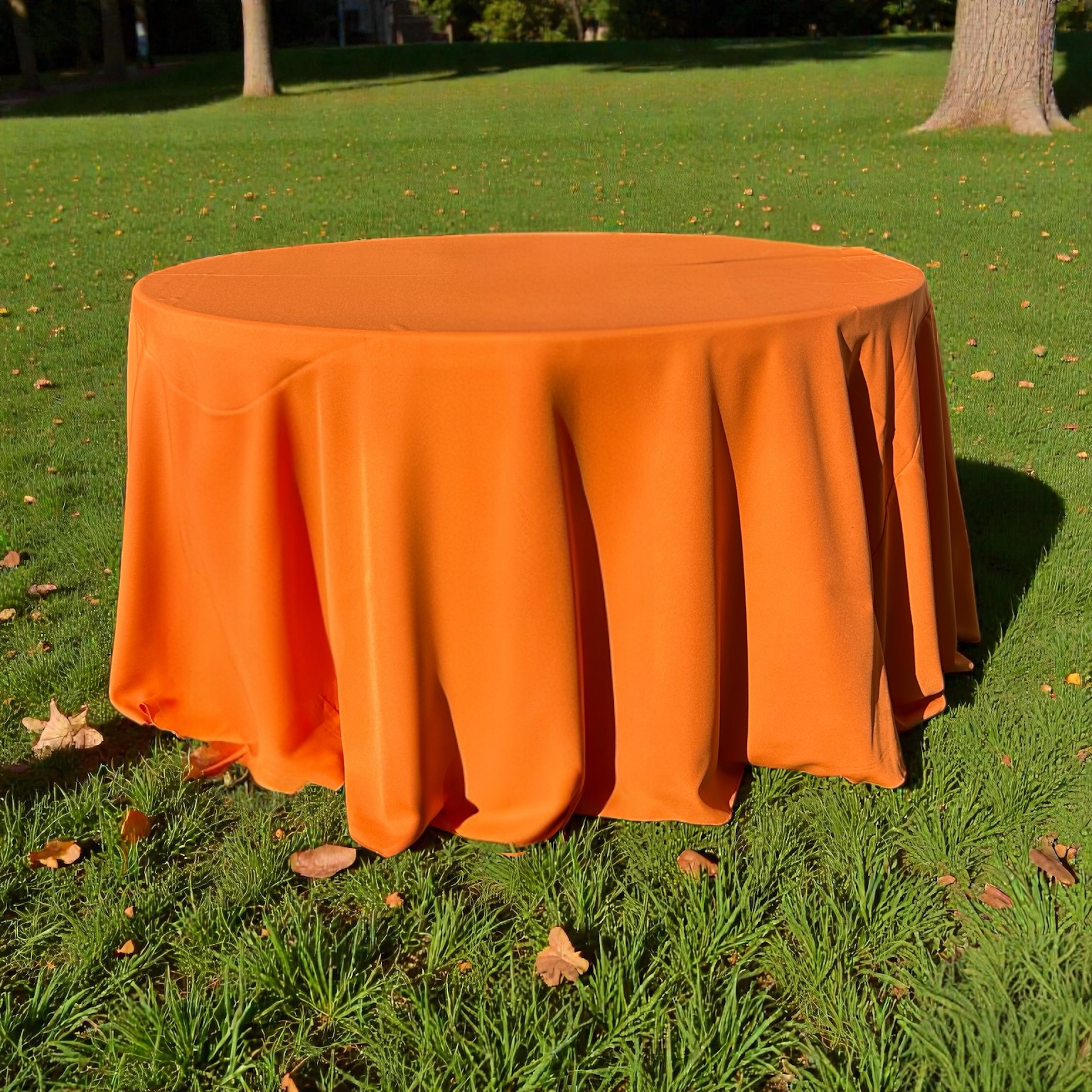 Round Polyester Tablecloth 132"
