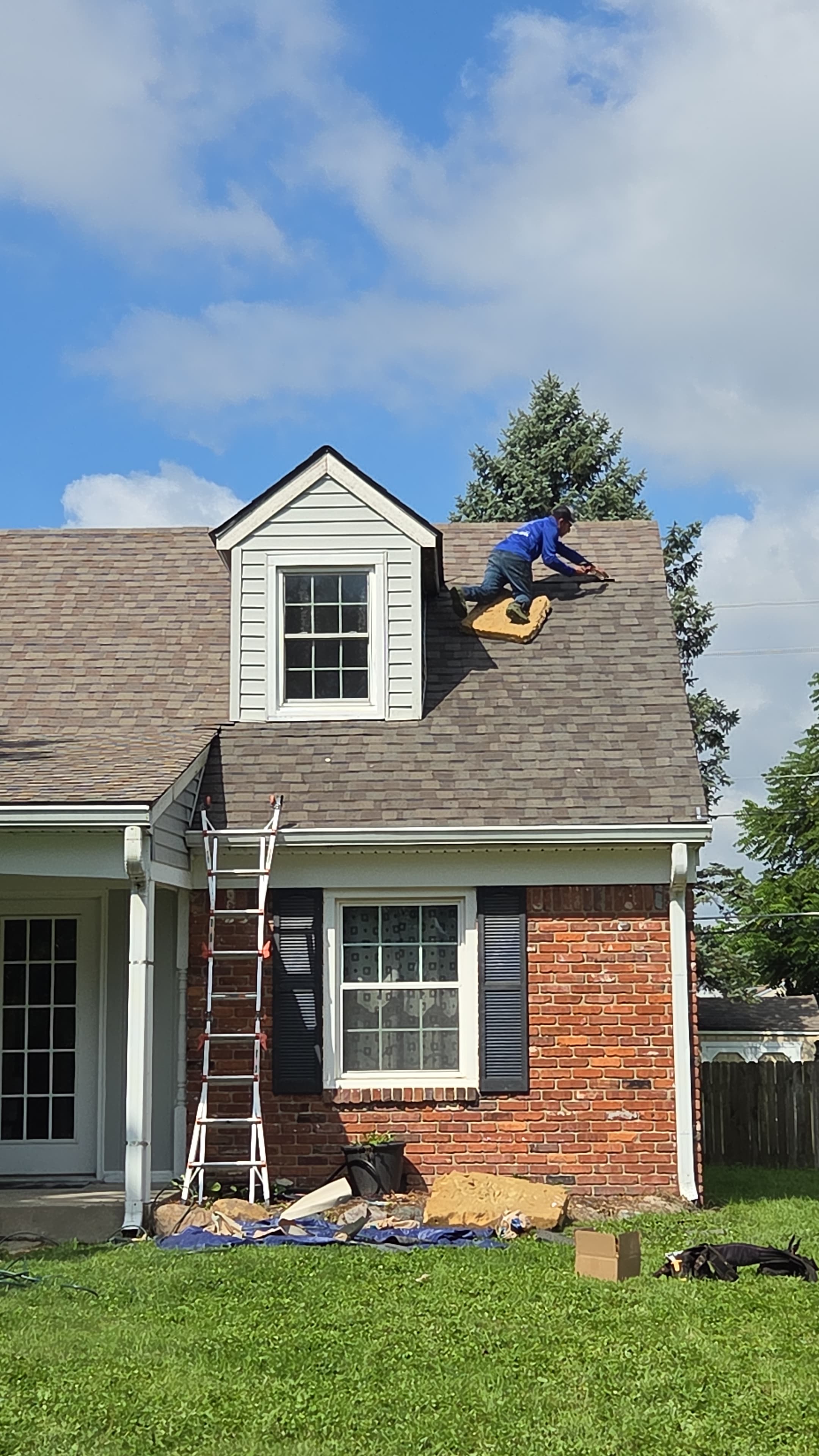 Siding Repair — Martinez Roofing & More, Indianapolis