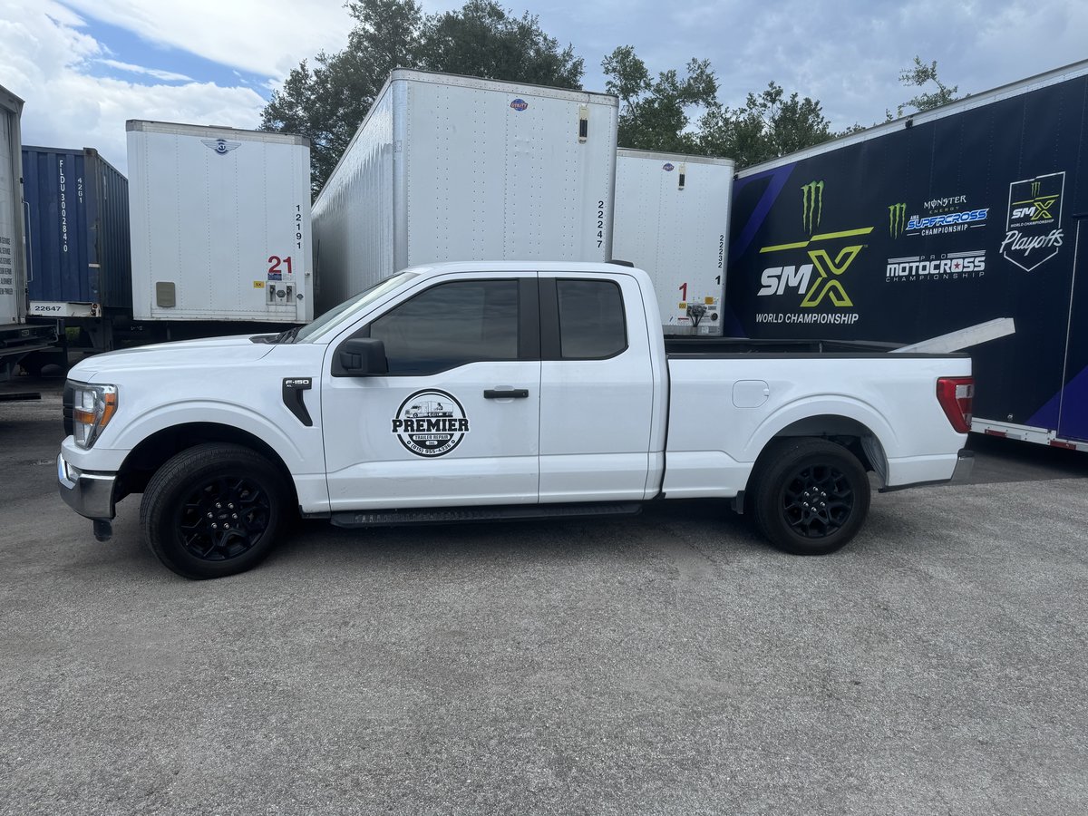 Premier Trailer Repair mobile service truck