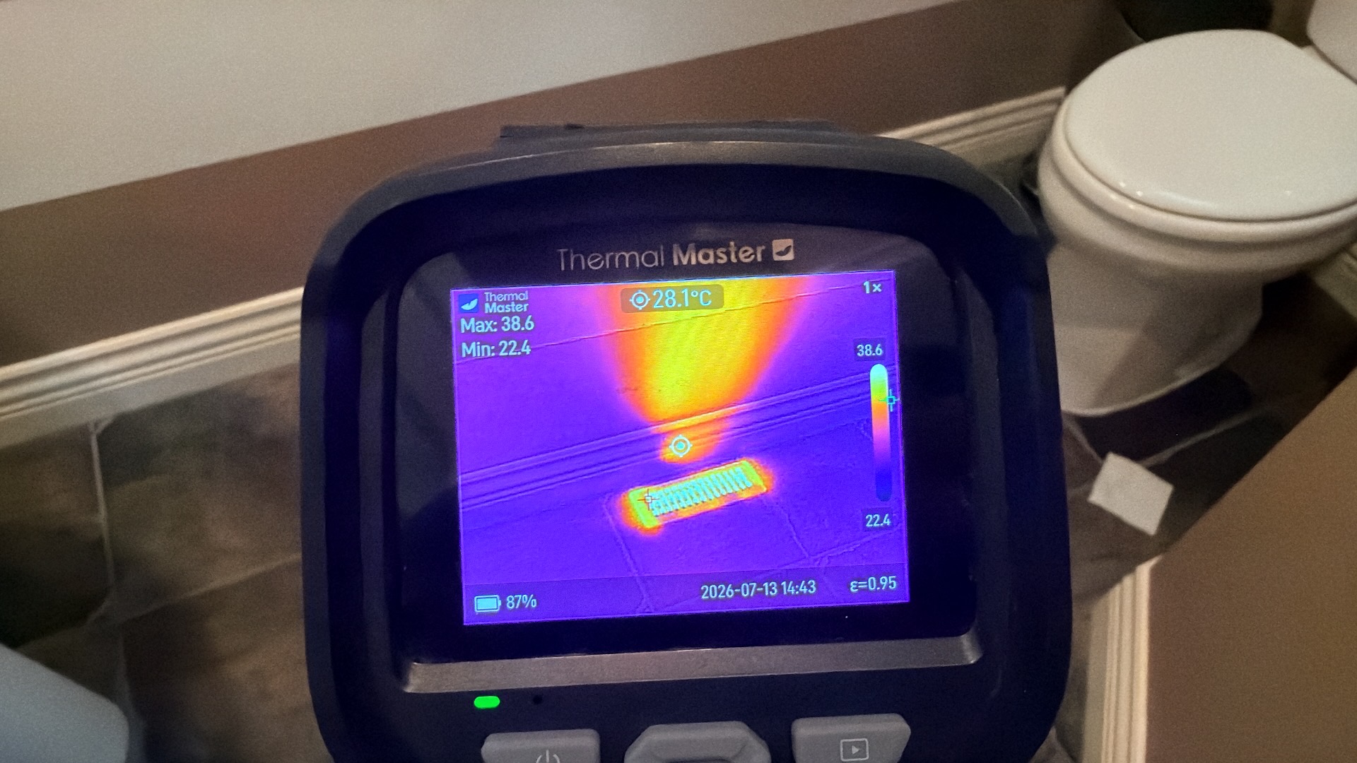 Thermal image of forced air vent