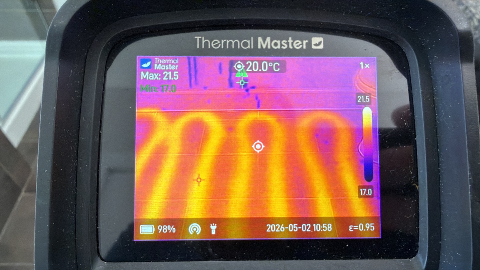 Thermal image of in-floor heating