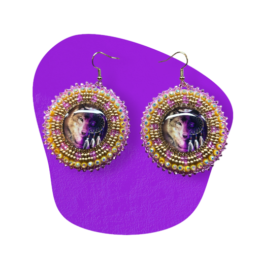 Wolf Earring by Autumn Belmore