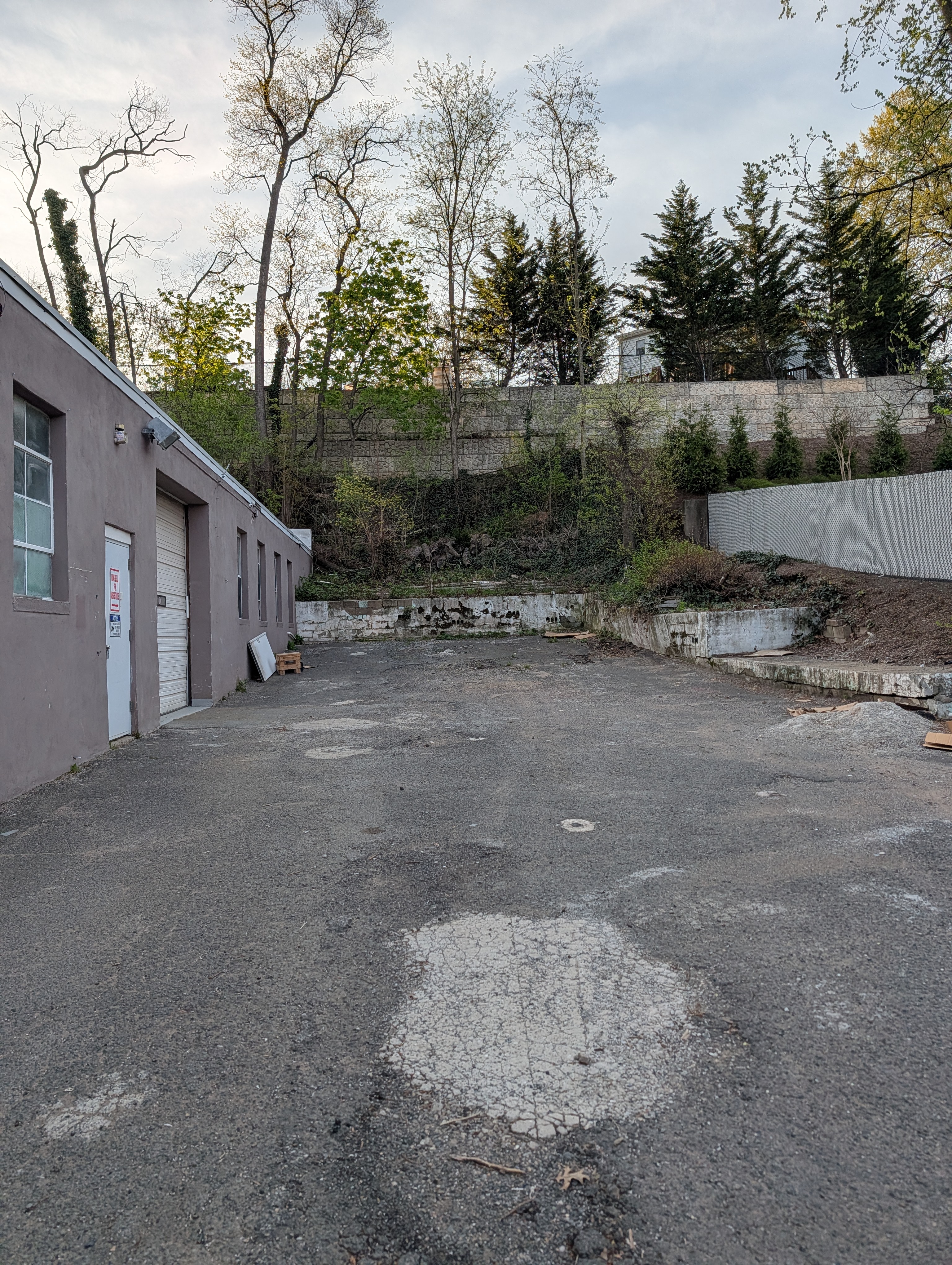 Transform Fitness building exterior in East Rutherford NJ