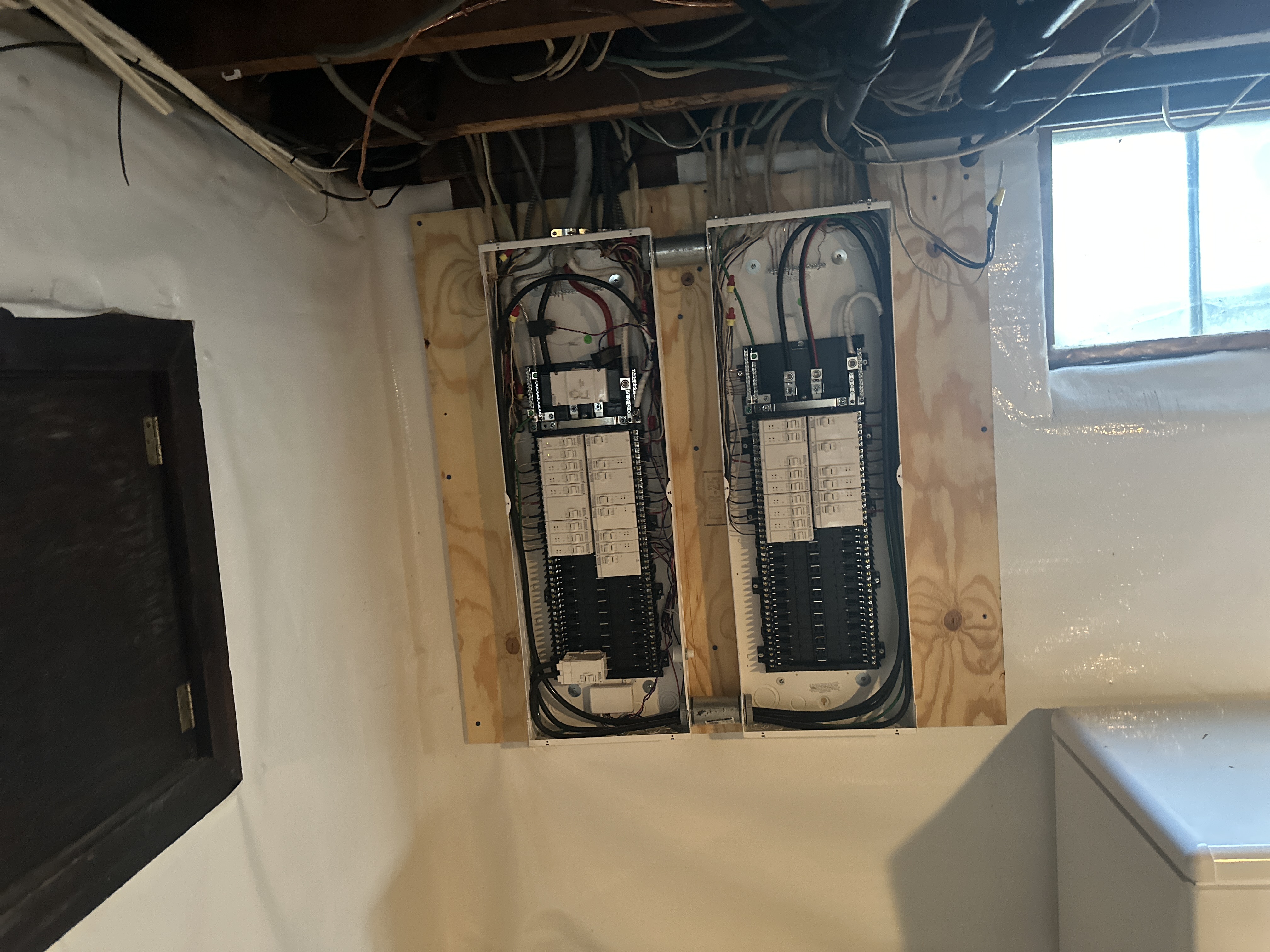 Residential Wiring - photo 2 by Richie Electric