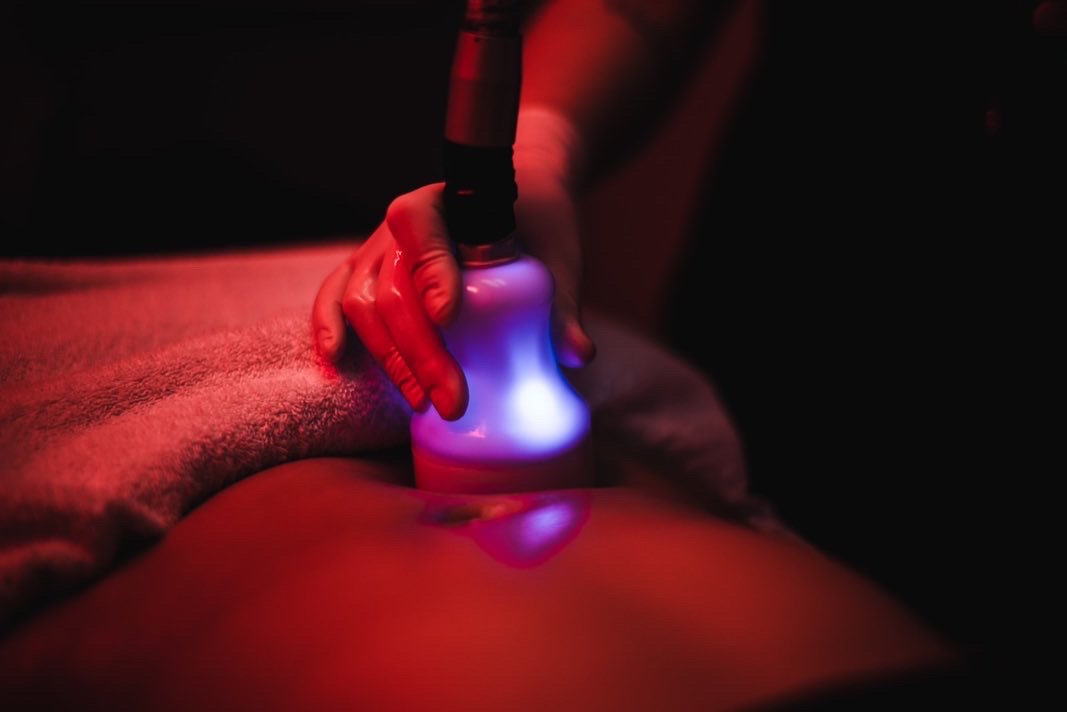 Cryotherapy EMS treatment in action