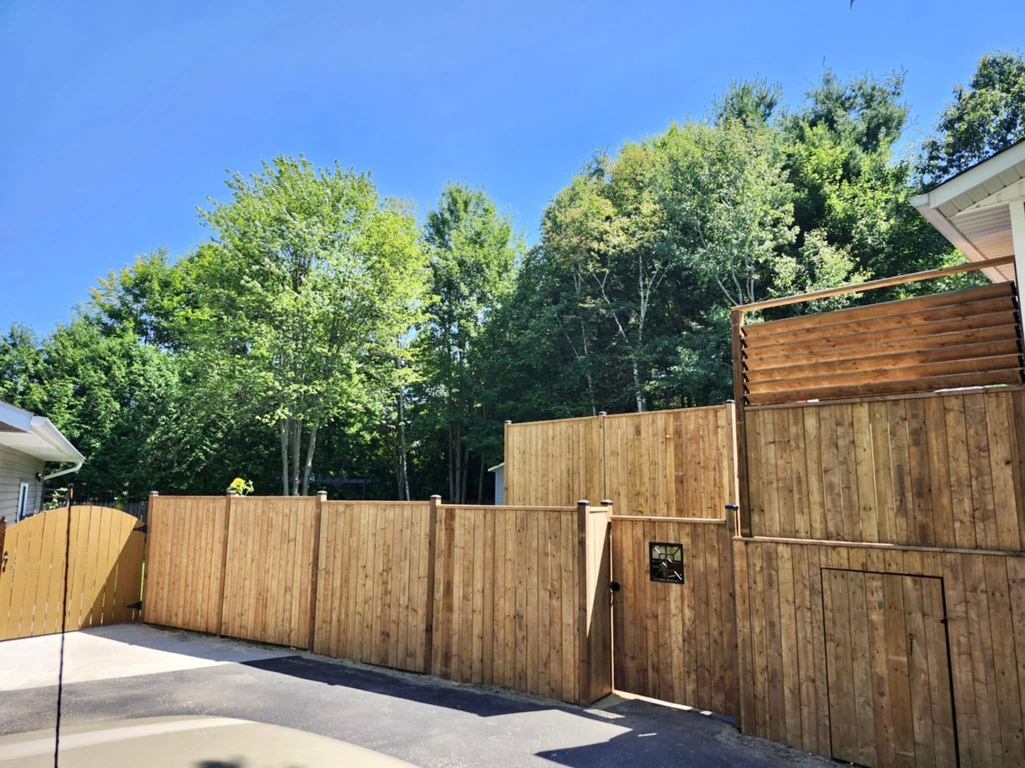 Full property cedar fence with gate