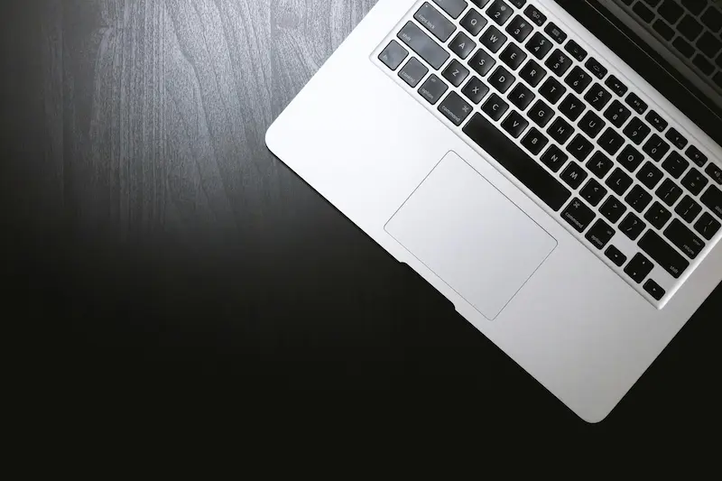 Webbdesign och utveckling på en bärbar dator