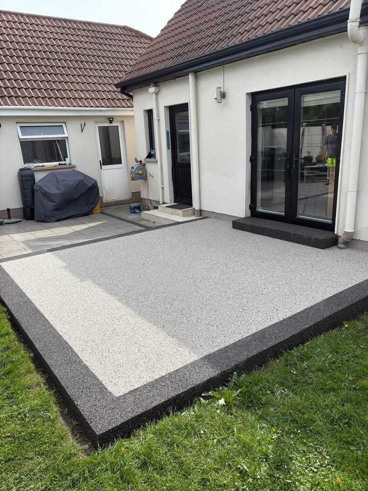 Resin bound patio with charcoal border installed at a Dublin home