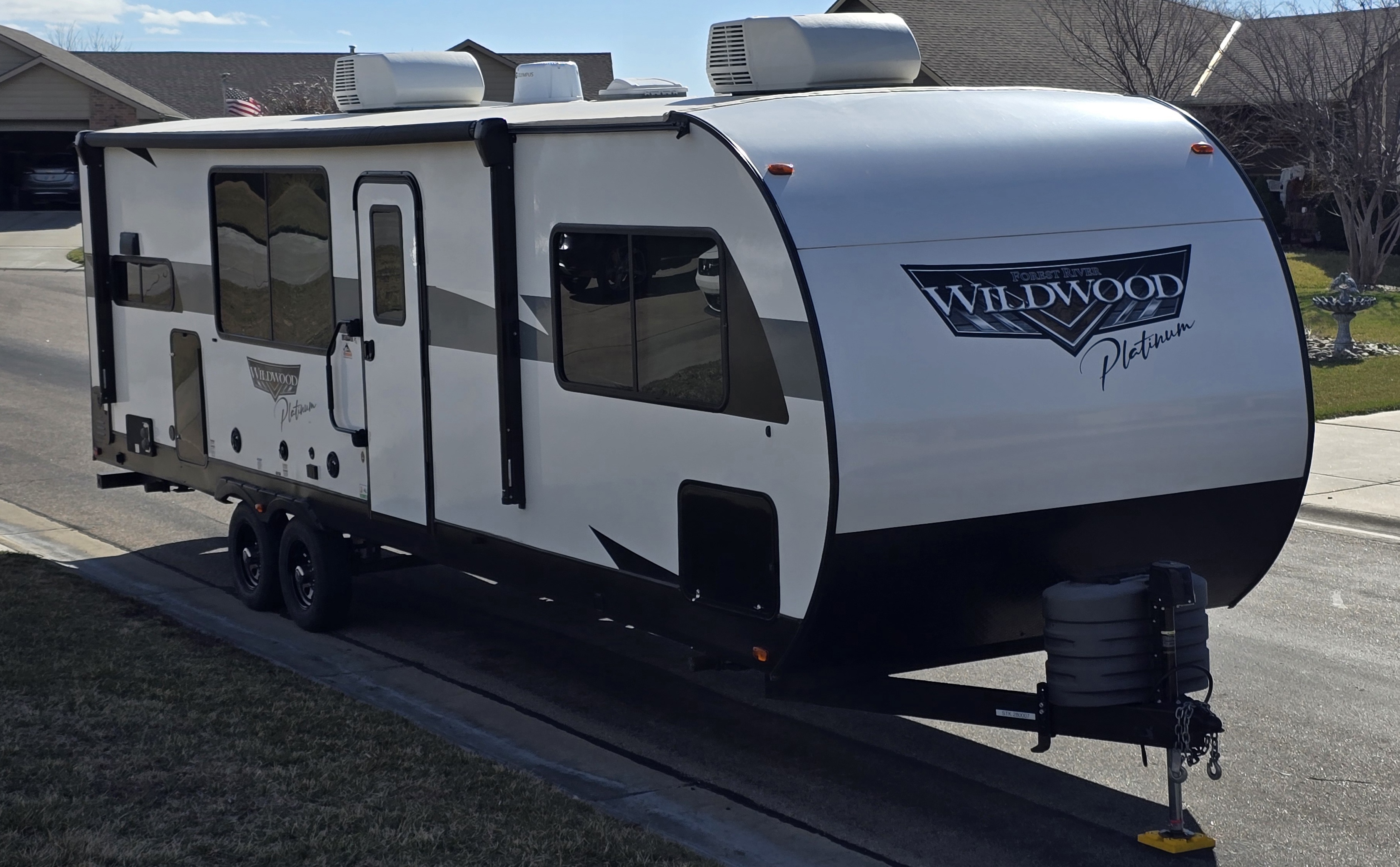2024 Wildwood Platinum - Exterior side view in driveway