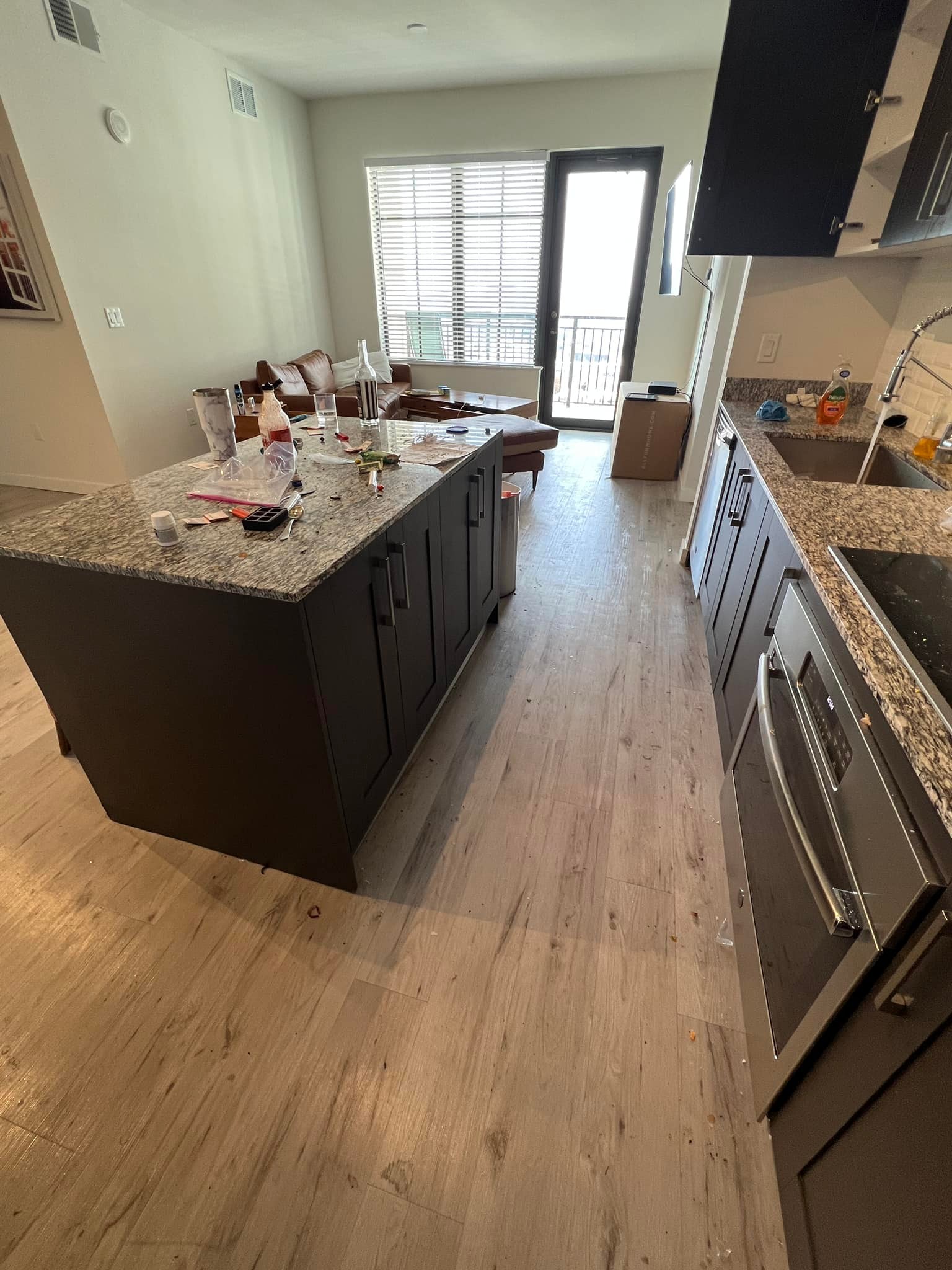 Before cleaning - real move out condition kitchen