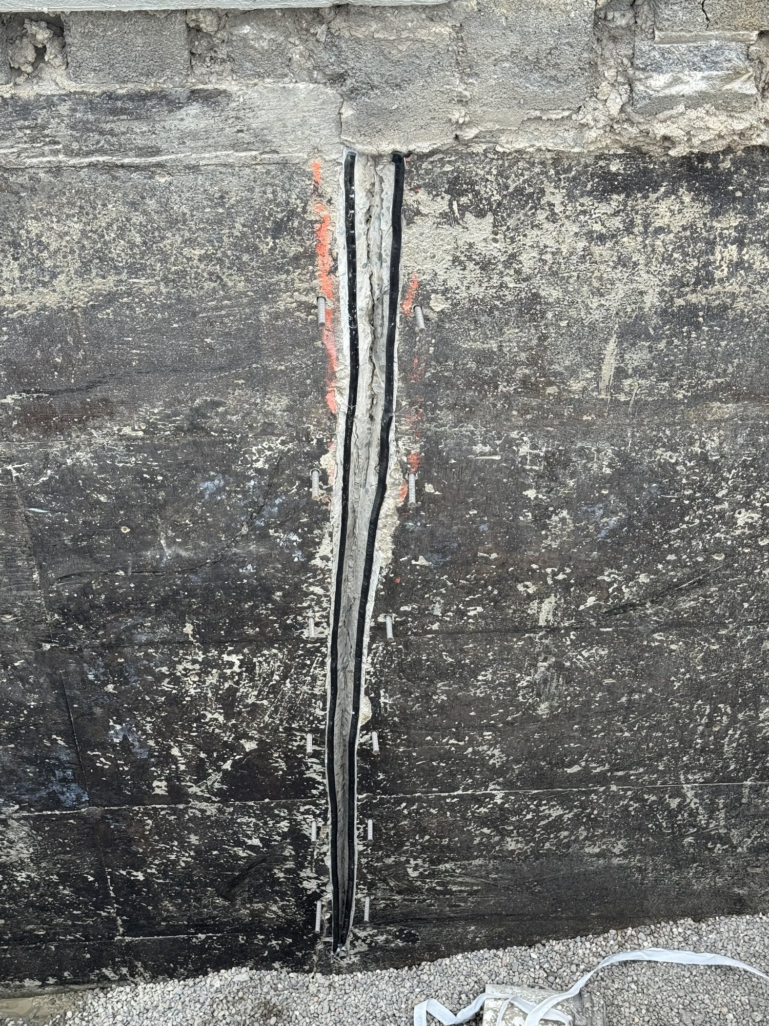 V-Cut Detail — Opposed Pins, Waterstop & Concrete Pour-Back