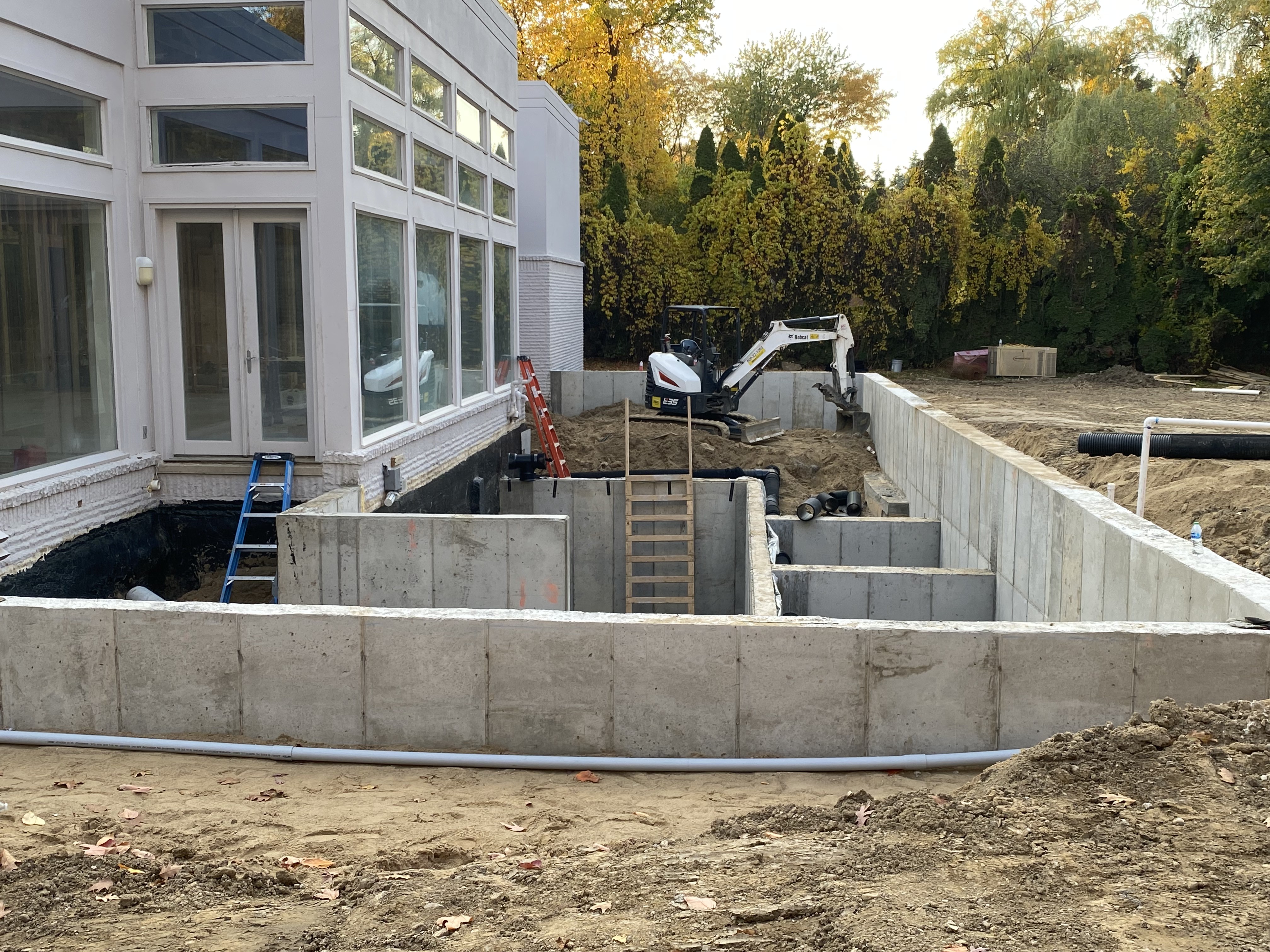 Pool Shell Construction — Concrete Walls