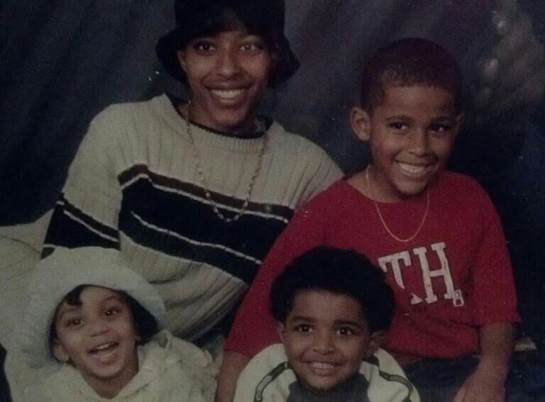 Juanita, Javon, Desmond and Destiny in a cherished family portrait