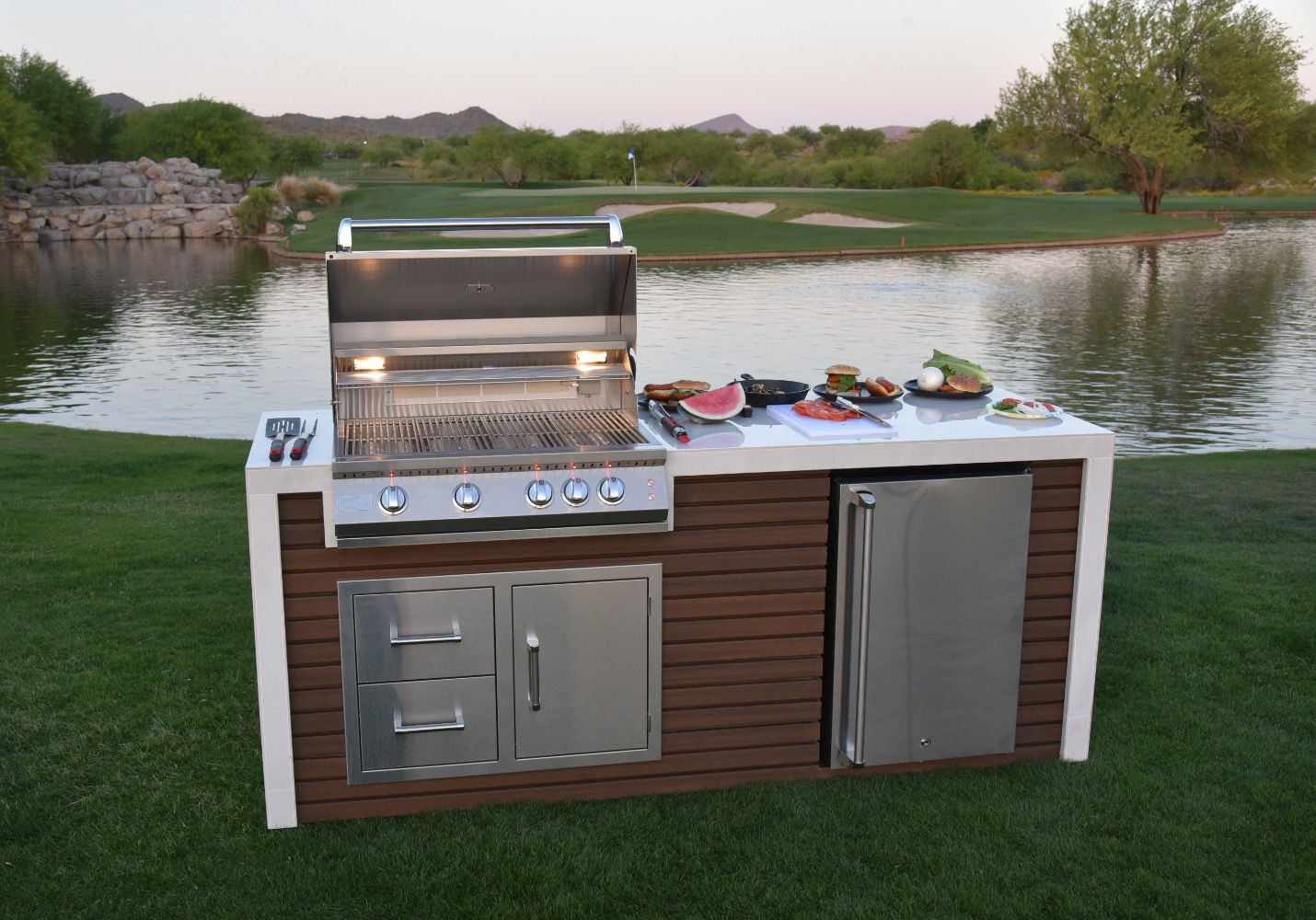 Kokomo Grills Professional Shiplap Outdoor Kitchen with 4-Burner Grill and Waterfall Edge