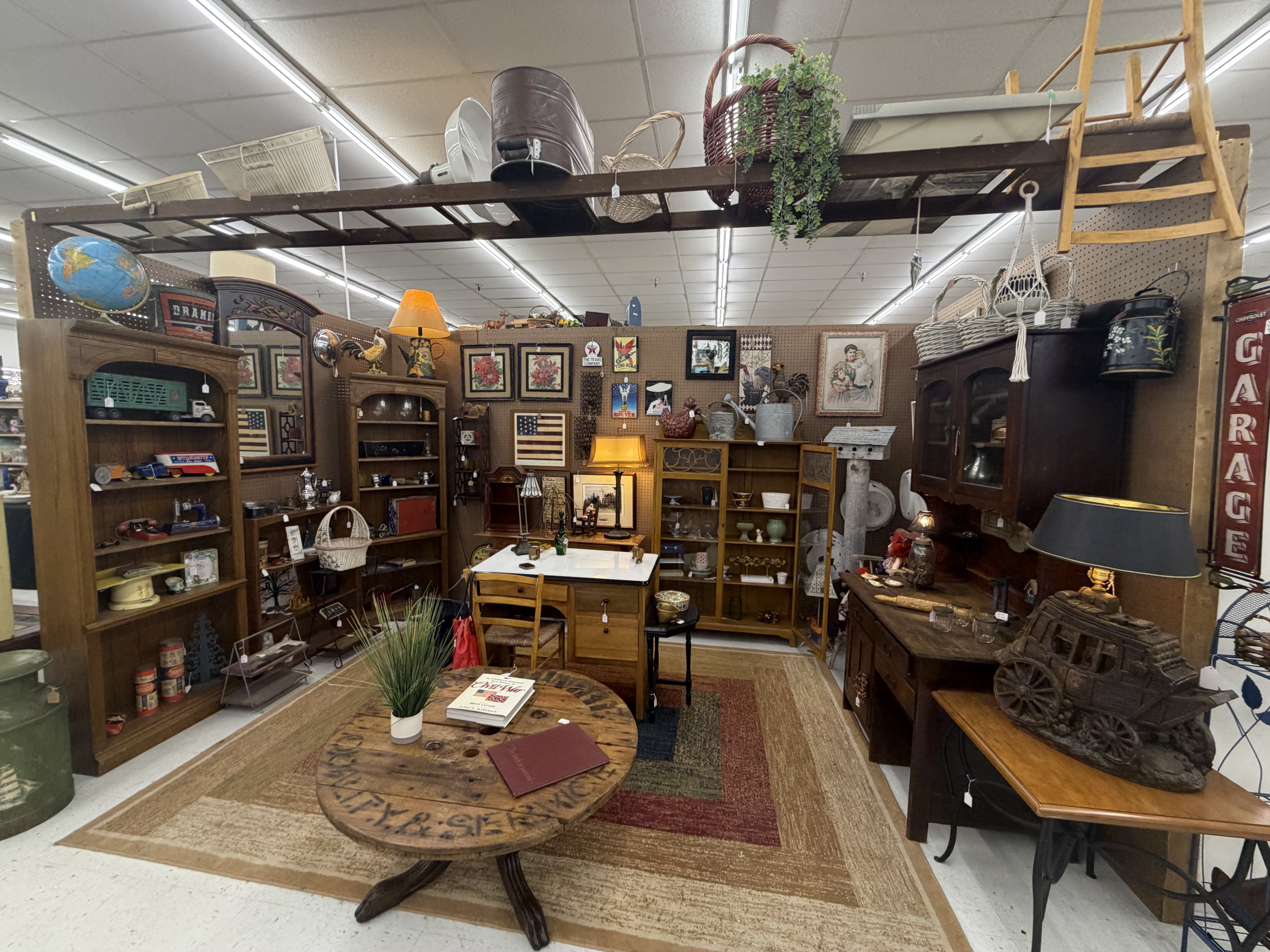 Rustic Americana booth