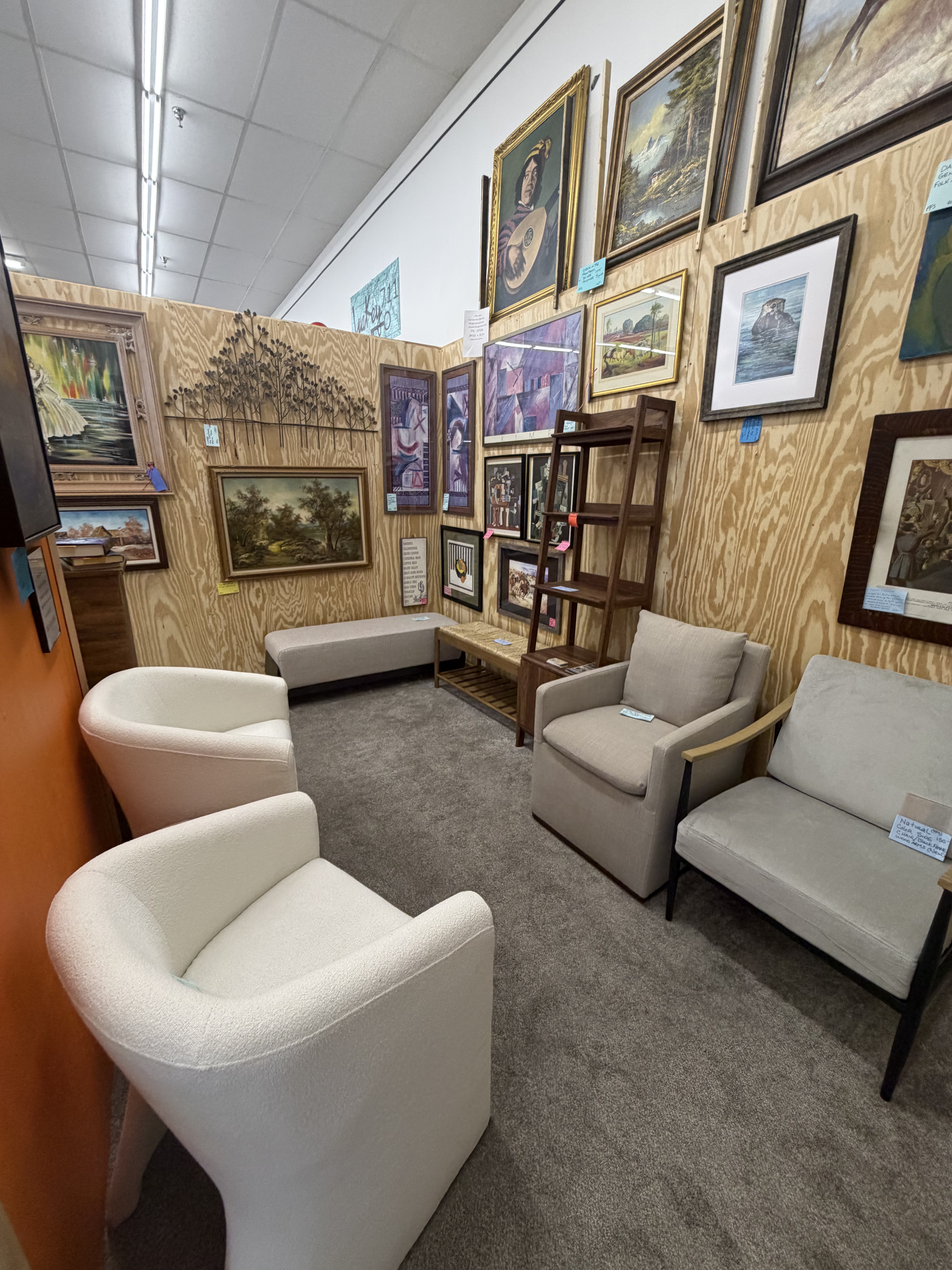 Art gallery corner