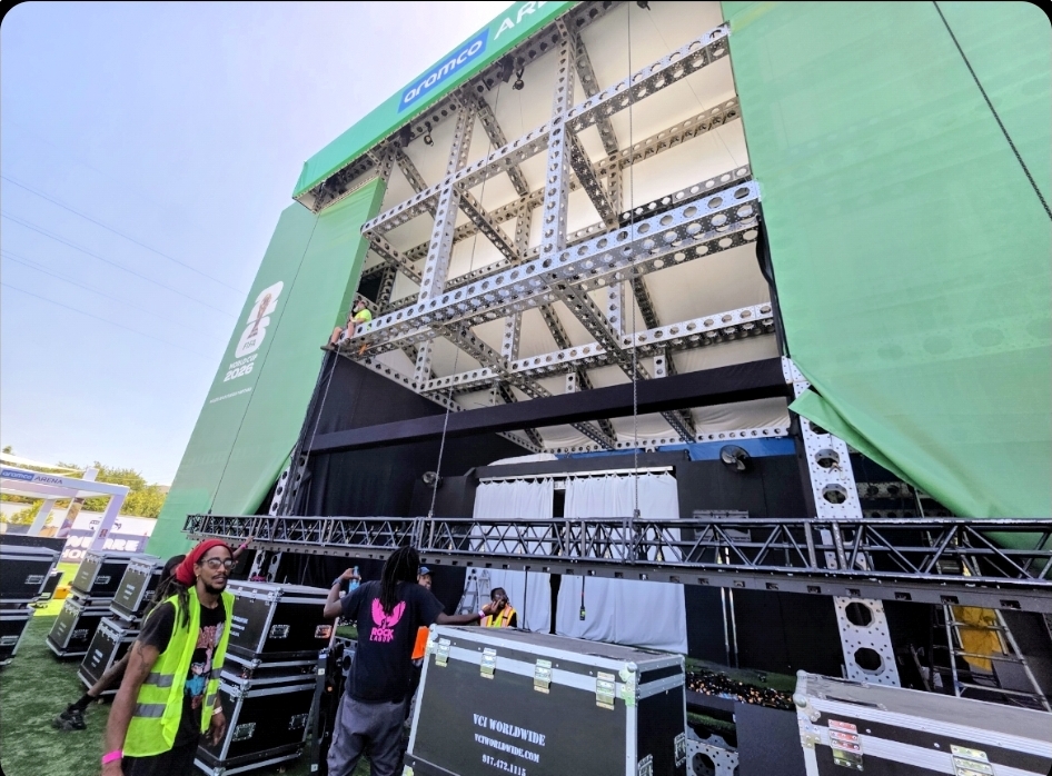 Houston — Aramco Arena stage build