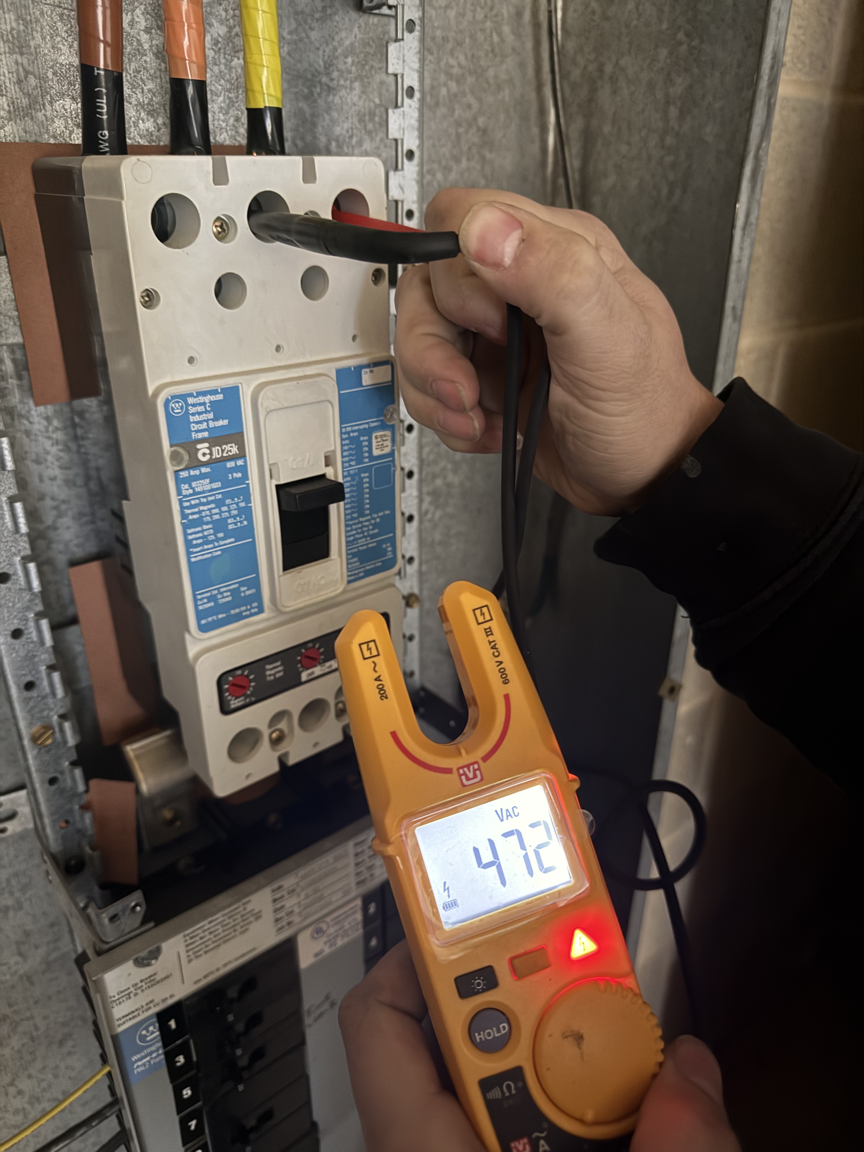 Electrical diagnostics and repair with Fluke meter by licensed electrician Rochester NY