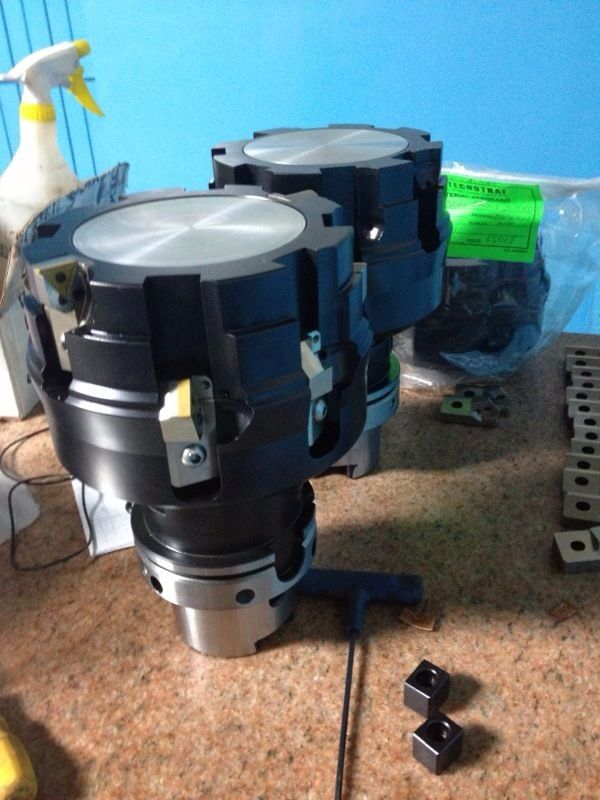 Large diameter milling tools