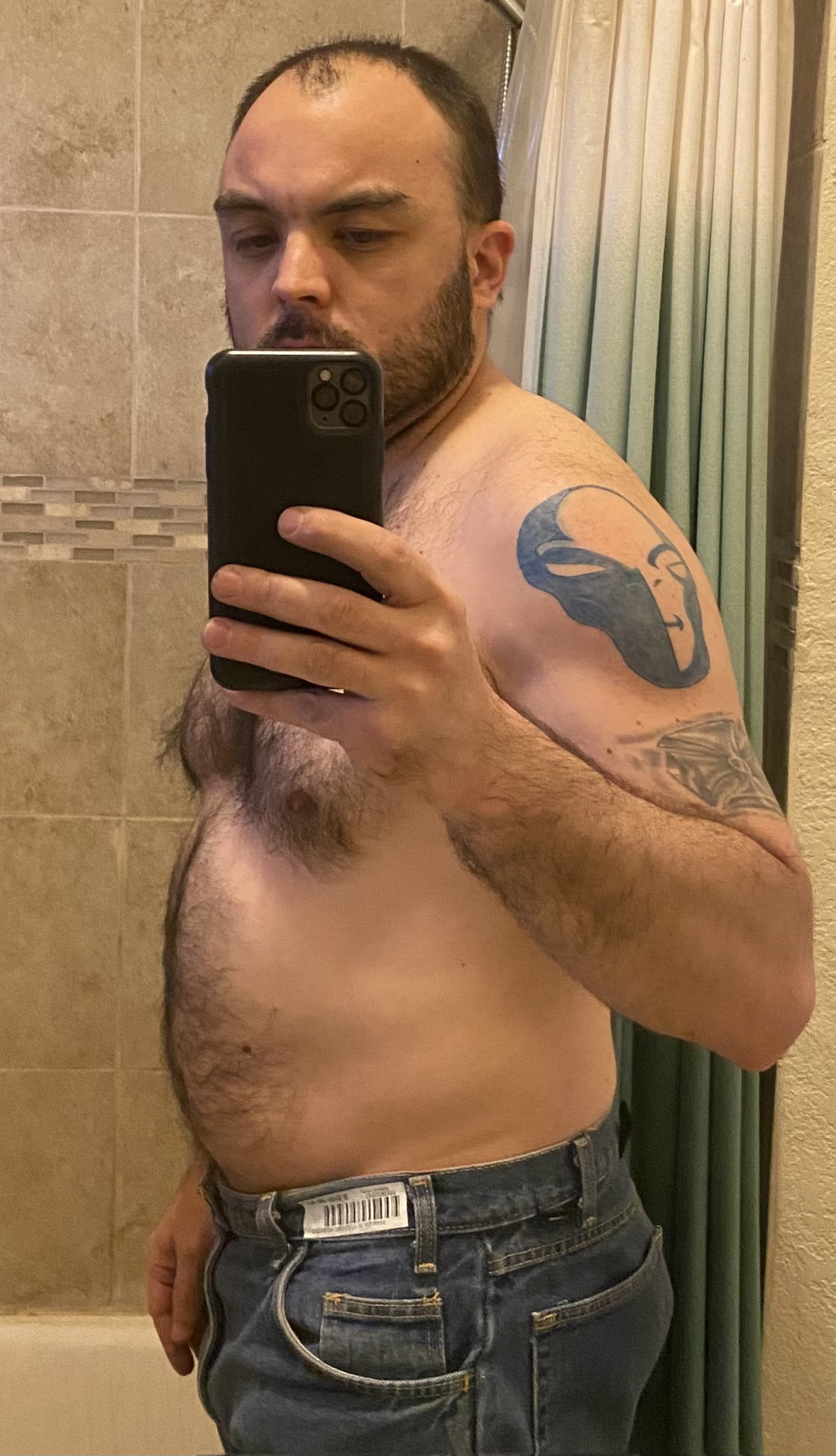 Kody Downs before — starting at 200 lbs with 36-inch waist